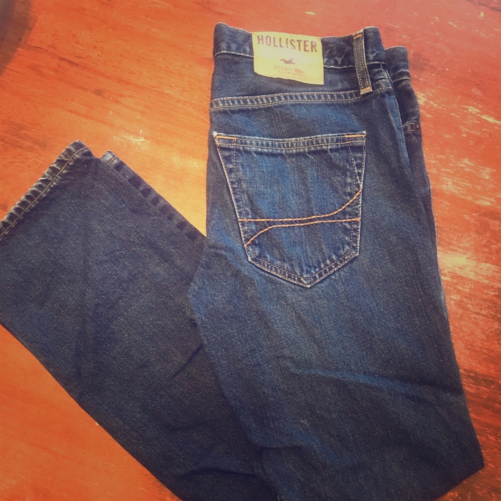 Hollister Men’s straight leg jeans